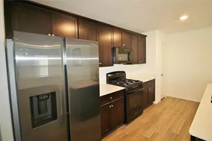 1013 Lady Bird St, Ennis, TX 75119 - Photo 8