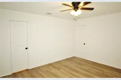 1013 Lady Bird Street, Ennis, TX 75119 - Photo 14