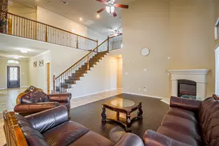 4705 Bungalow Dr, Garland, TX 75043 - Photo 8