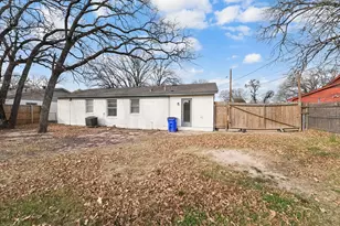 14628 Oakwood Ln, Balch Springs, TX 75180 - Photo 6