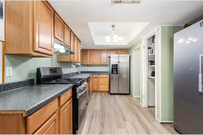 808 Ravenwood Drive, Arlington, TX 76013 - Photo 6