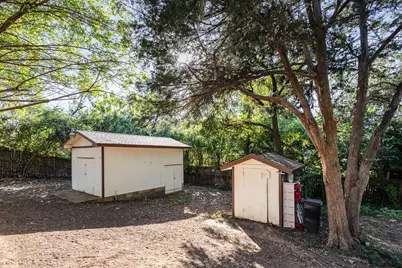 808 Ravenwood Drive, Arlington, TX 76013 - Photo 26