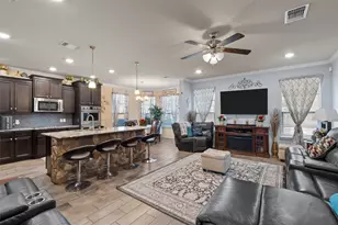 1209 Drummond Cir, Waco, TX 76712 - Photo 2