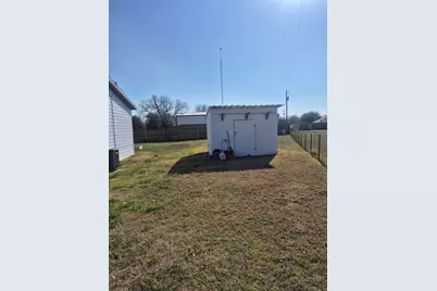 438 Silver River Road, Gholson, TX 76705 - Photo 36