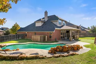 437 Hackworth St, Roanoke, TX 76262 - Photo 4