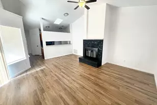 5518 Creek Valley Dr, Arlington, TX 76018 - Photo 4