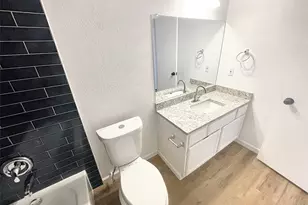 5518 Creek Valley Dr, Arlington, TX 76018 - Photo 32