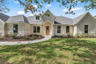 2013 Forest Bridge Dr, Azle, TX 76020 - Photo 8