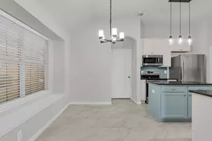 517 Highmoor Ct, Oak Point, TX 75068 - Photo 4