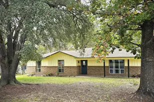 5779 N Cape Dr, Chandler, TX 75758 - Photo 2