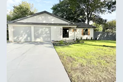 300 N Cottonwood Drive, Richardson, TX 75080 - Photo 1