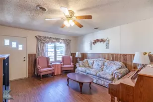 1934 N Mockingbird Ln, Abilene, TX 79603 - Photo 6