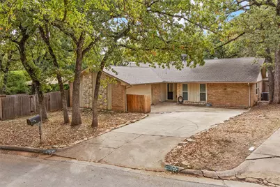 5700 Stage Line Court, Arlington, TX 76017 - Photo 2
