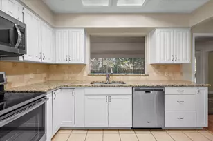 906 Lemontree Ct, Arlington, TX 76017 - Photo 8