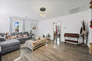 406 S Llano St, Whitney, TX 76692 - Photo 4