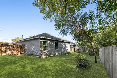 1616 E Robert Street, Fort Worth, TX 76104 - Photo 24