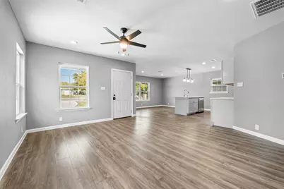 1616 E Robert Street, Fort Worth, TX 76104 - Photo 2