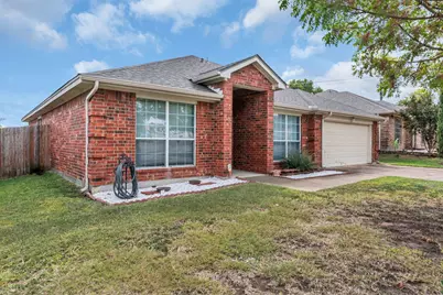 1221 N Rhea Drive, White Settlement, TX 76108 - Photo 2