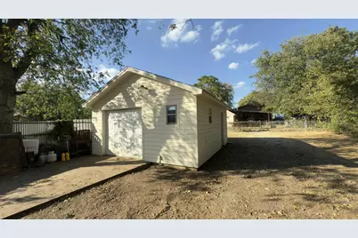 3815 Poinsettia Drive, Dallas, TX 75211 - Photo 32