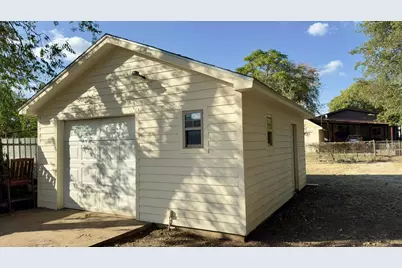 3815 Poinsettia Drive, Dallas, TX 75211 - Photo 34