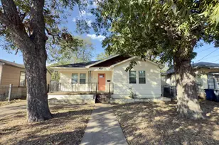 3815 Poinsettia Dr, Dallas, TX 75211 - Photo 4