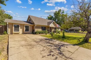 1401 Apache St, Arlington, TX 76012 - Photo 4