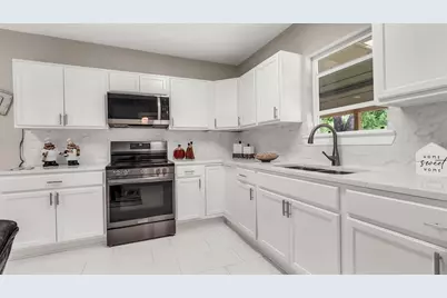 10018 Jackson Road, Krum, TX 76249 - Photo 12