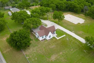 10018 Jackson Rd, Krum, TX 76249 - Photo 2
