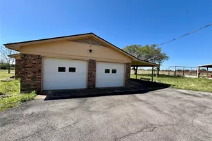 377A County Road 3244, Hico, TX 76457 - Photo 2