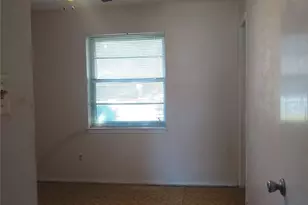 501 Bay Shore Dr, Garland, TX 75040 - Photo 16