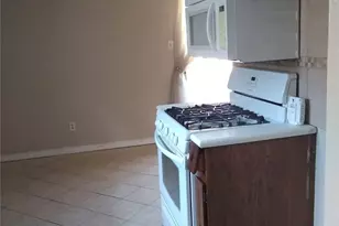 501 Bay Shore Dr, Garland, TX 75040 - Photo 8