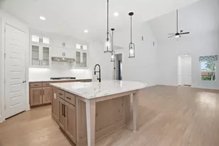 1013 Karis Blvd, Crowley, TX 76036 - Photo 2