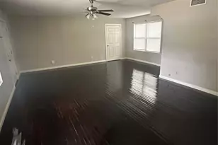 701 Hulme St, Bowie, TX 76230 - Photo 2