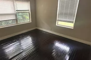 701 Hulme St, Bowie, TX 76230 - Photo 8