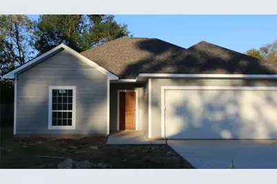 605 N College Street, Malakoff, TX 75148 - Photo 1