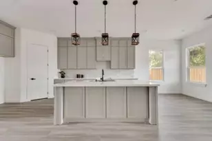 2729 Pike Dr, Lancaster, TX 75134 - Photo 6