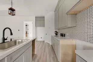 2729 Pike Dr, Lancaster, TX 75134 - Photo 8