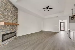 2729 Pike Dr, Lancaster, TX 75134 - Photo 6