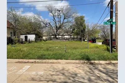 1515 E Peach Street, Fort Worth, TX 76102 - Photo 4