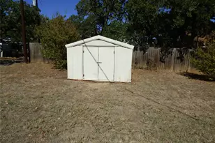 103 S Oaklawn Ave, Eastland, TX 76448 - Photo 30