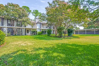 412 Hollyhill Lane, Denton, TX 76205 - Photo 2