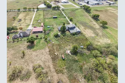1937 E Spring Creek Road, Gainesville, TX 76240 - Photo 32