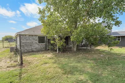 1937 E Spring Creek Road, Gainesville, TX 76240 - Photo 18
