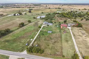 1937 E Spring Creek Rd, Gainesville, TX 76240 - Photo 28