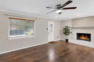 2412 Jewell Dr, Arlington, TX 76016 - Photo 10