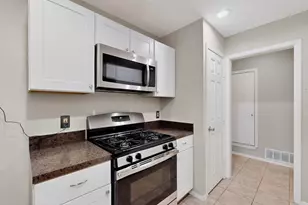 2412 Jewell Dr, Arlington, TX 76016 - Photo 8