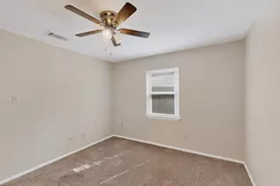 2412 Jewell Dr, Arlington, TX 76016 - Photo 20