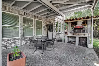 2703 Kingswood Court, Arlington, TX 76001 - Photo 38