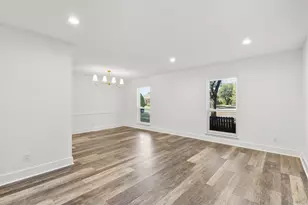 2814 Lindbergh Dr, Dallas, TX 75228 - Photo 10