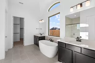 221 Pine Leaf Trl, Waxahachie, TX 75165 - Photo 10